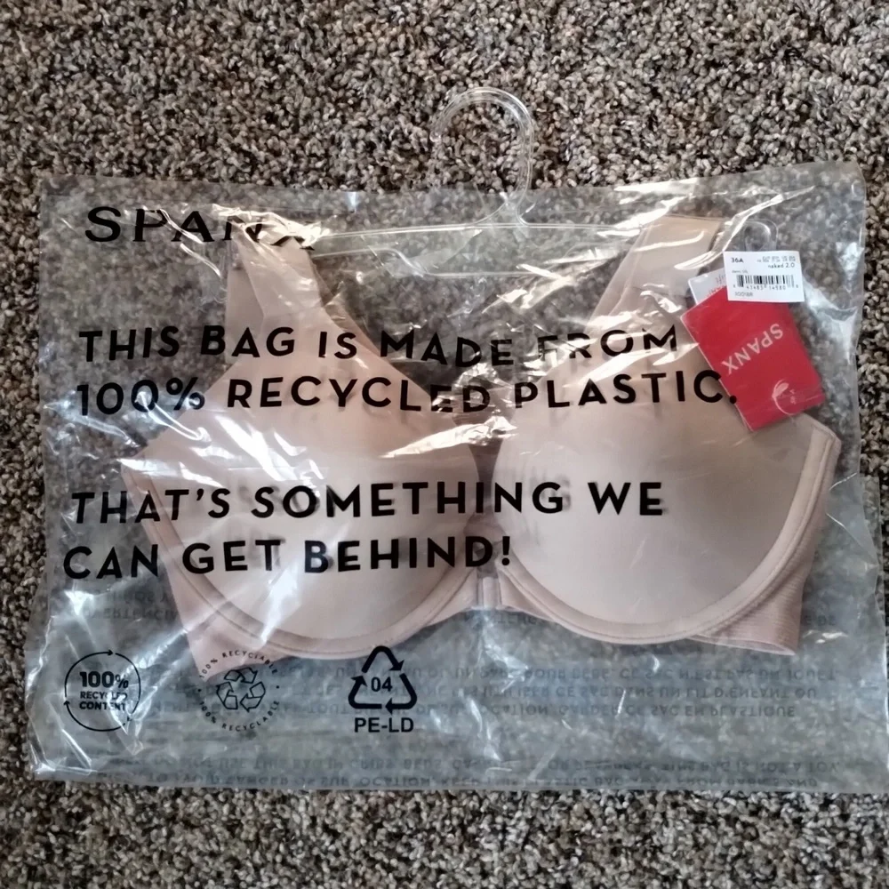 SPANX Bra-llelujah Demi Lift Bra - Picture 1 of 9